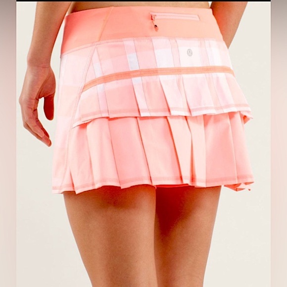 Lululemon Run: Pace Setter Skirt Pink Check size 6 - Picture 3 of 14